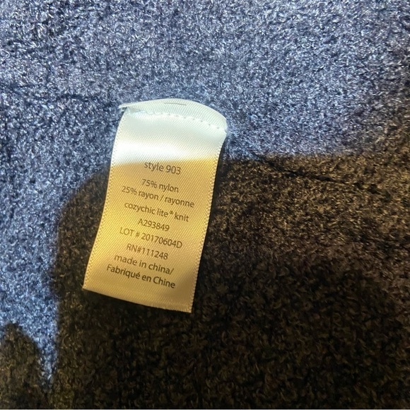 Barefoot Dreams Cardigan Size Small - Picture 3 of 4